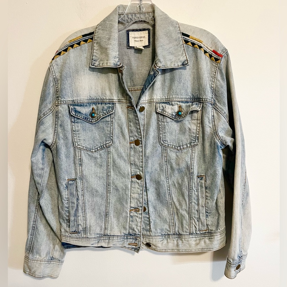 Forever 21 Trucker Southwest Style Denim Jean Jacket with Embroidery. Size Large